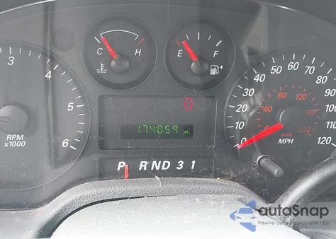 2005 Ford Freestar Se z USA, uszkodzony, nr VIN 2FMZA51645BA56383